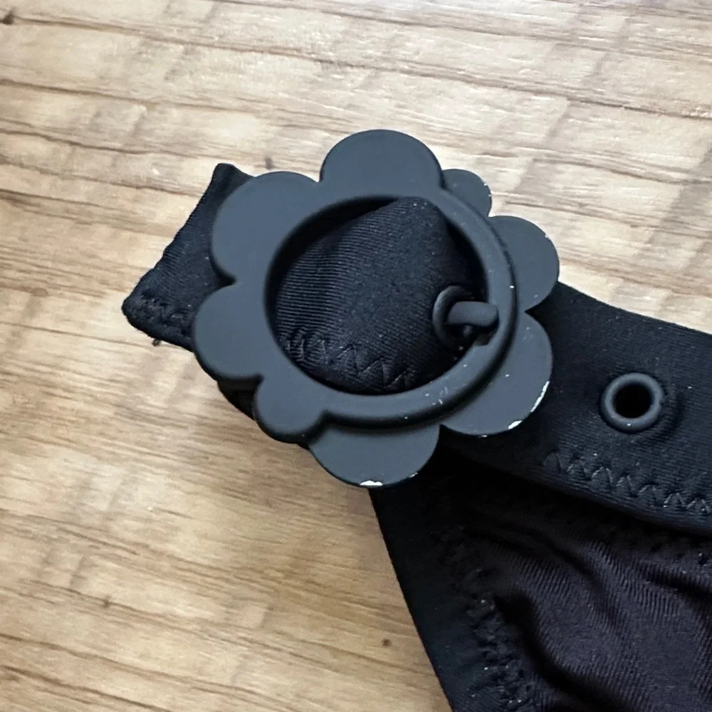 Kate Spade Black Bikini Bottom with Floral Accents. In great condition.